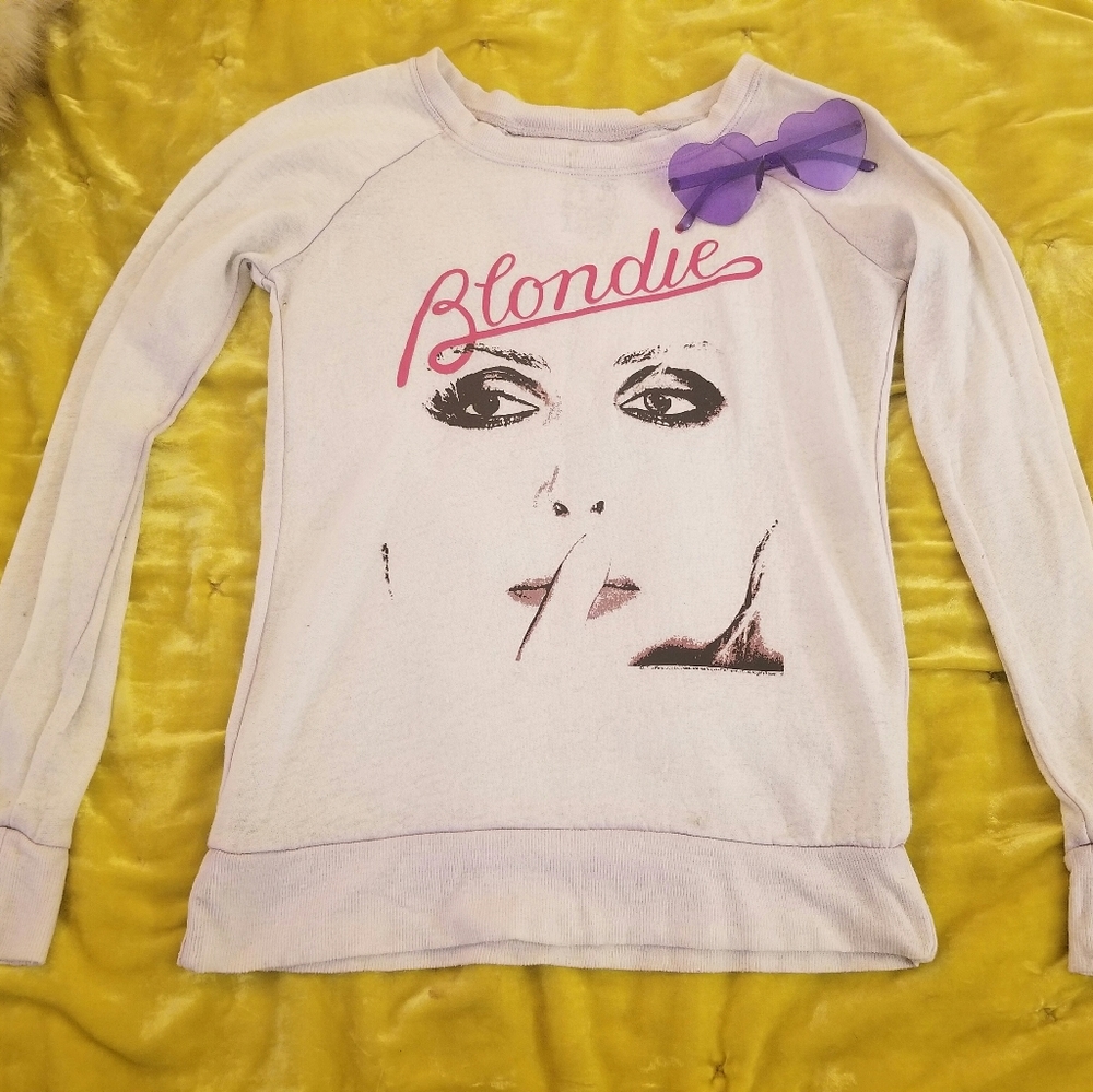 Vintage BLONDIE sweater.💰